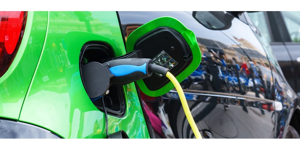 Green electric car using charging pump 